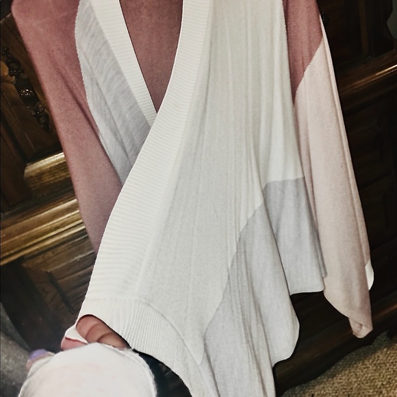 COPY - Lululemon Multi Colour Wrap - Picture 9 of 12